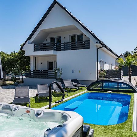 Balatonic Lime Apartmanhaz Шиофок Экстерьер фото